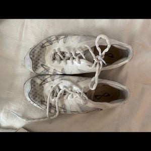 nfinity cheer shoes